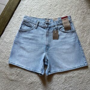 NWT Levi's Cinch High Rise Denim Shorts Size 29